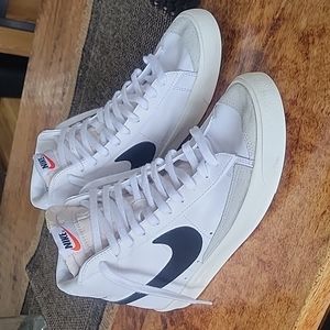 Nike Blazer Mid 77 vintage casual shoes